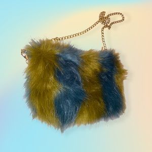 Striped fuzzy clutch